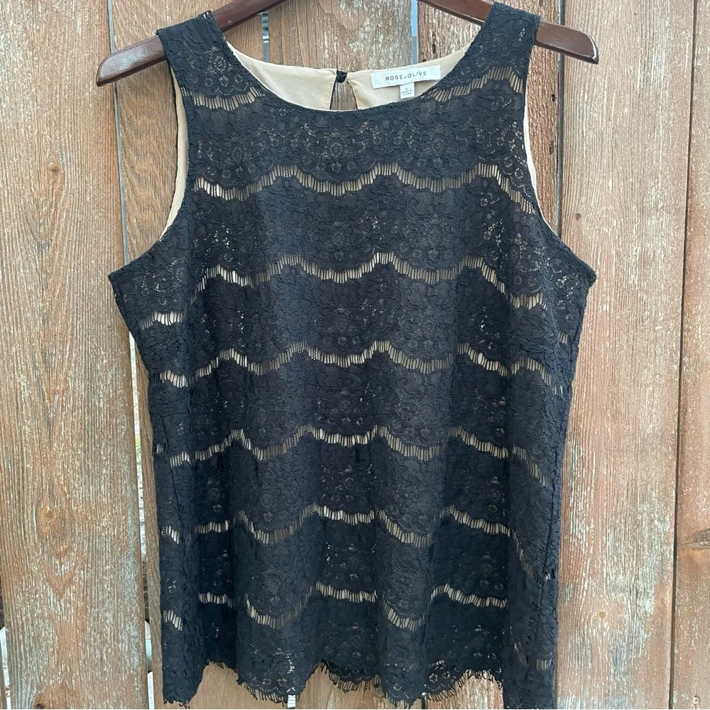 ROSE & OLIVE Women’s Black Lacy Sleeveless Shirt Blouse Size Large